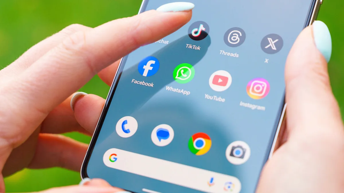 Google Pixel Disco Icons Show How Small Phone Updates Still Travel