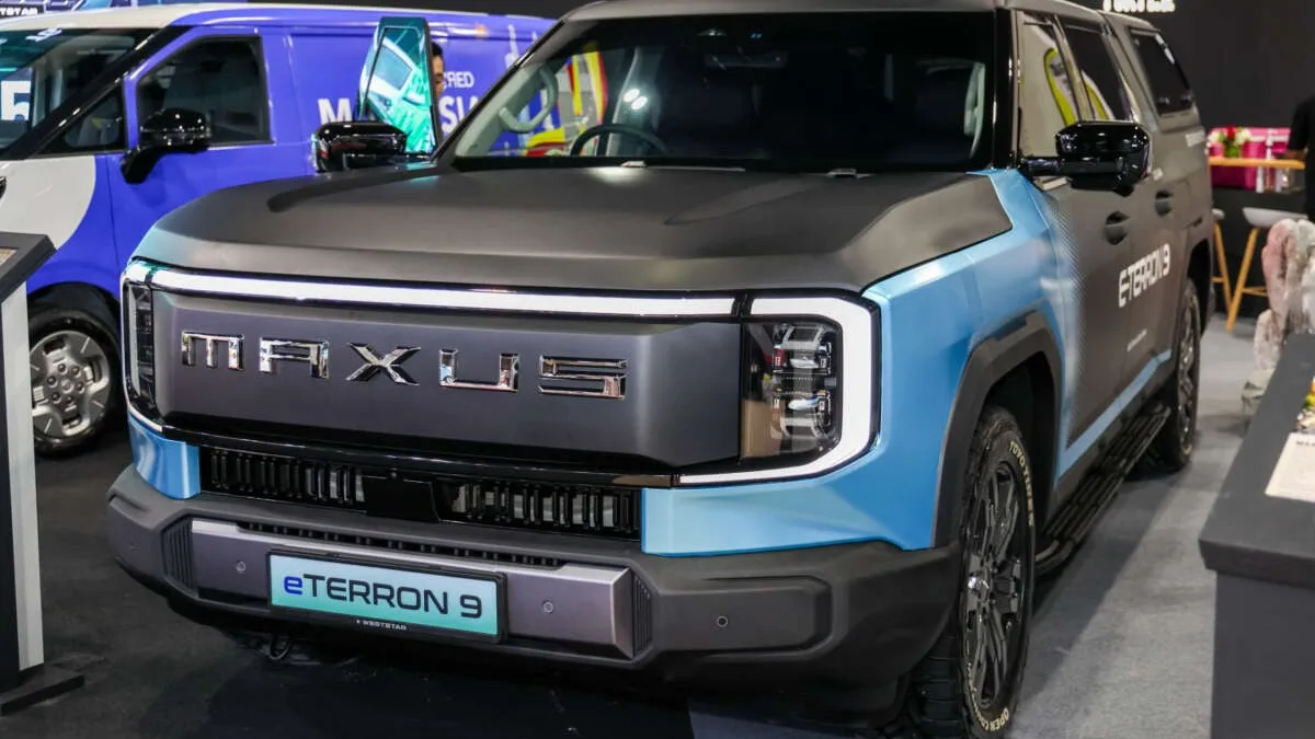 Maxus eTerron 9 EV Pickup Debuts In Malaysia Alongside Diesel Terron 9