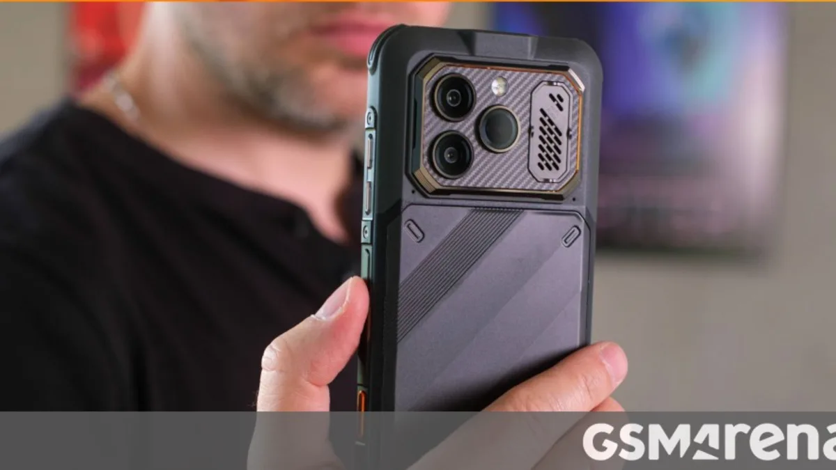 RugOne Xever 8 rugged Android phone with metal and rubber body