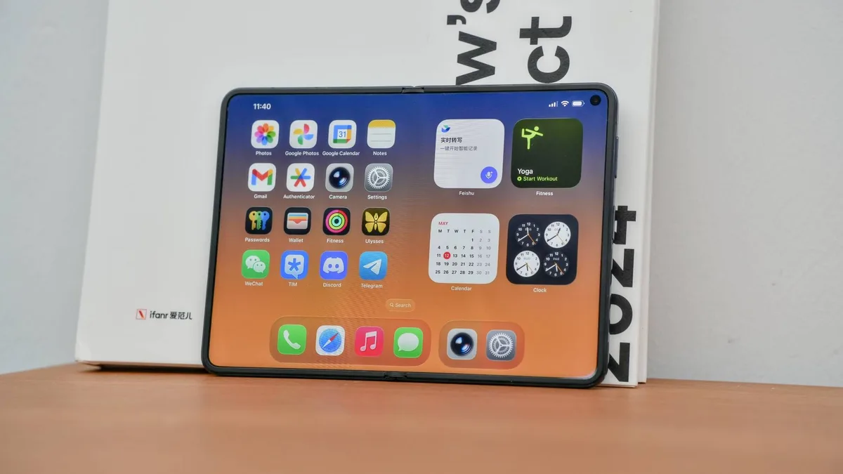 iOS 27 interface image used for foldable iPhone clue report