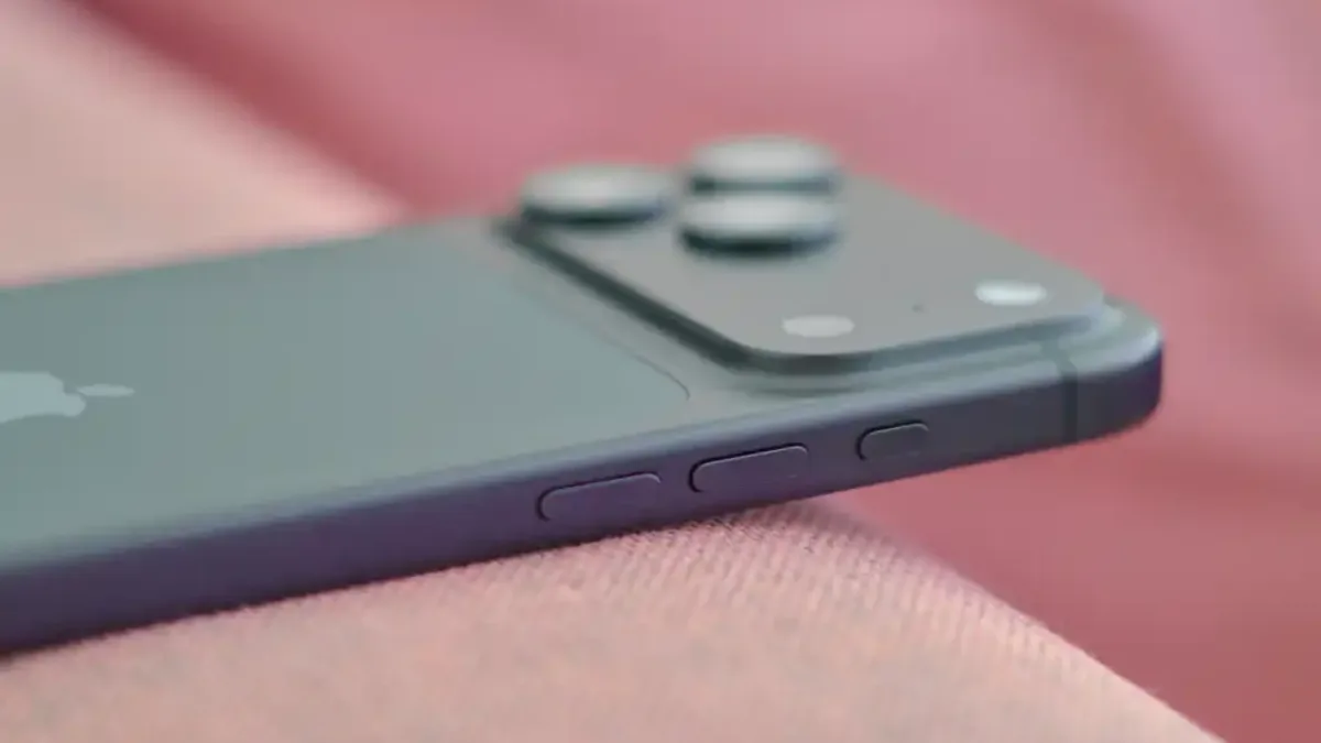 iPhone side buttons and camera hardware tied to a battery capacity rumor